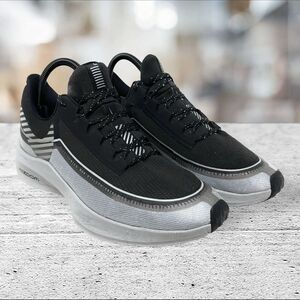 Nike Zoom Winflo 6 Shield Womens sz 8.5 Running Shoes‎ Black Silver BQ3191-001